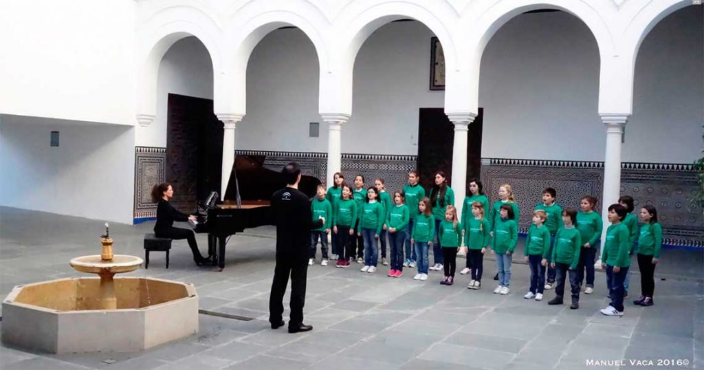 El-coro-infantil-de-la-Fundación-Barenboim-Said-participa-en-un-documental-con-motivo-del-Día-de-Andalucía